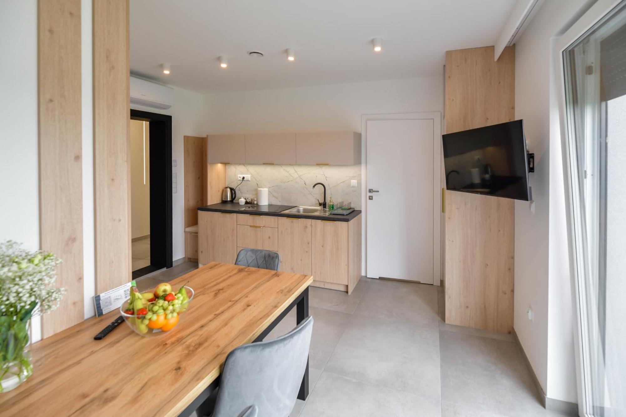 Sloneczne Wzgorze Zator Apartment Ngoại thất bức ảnh