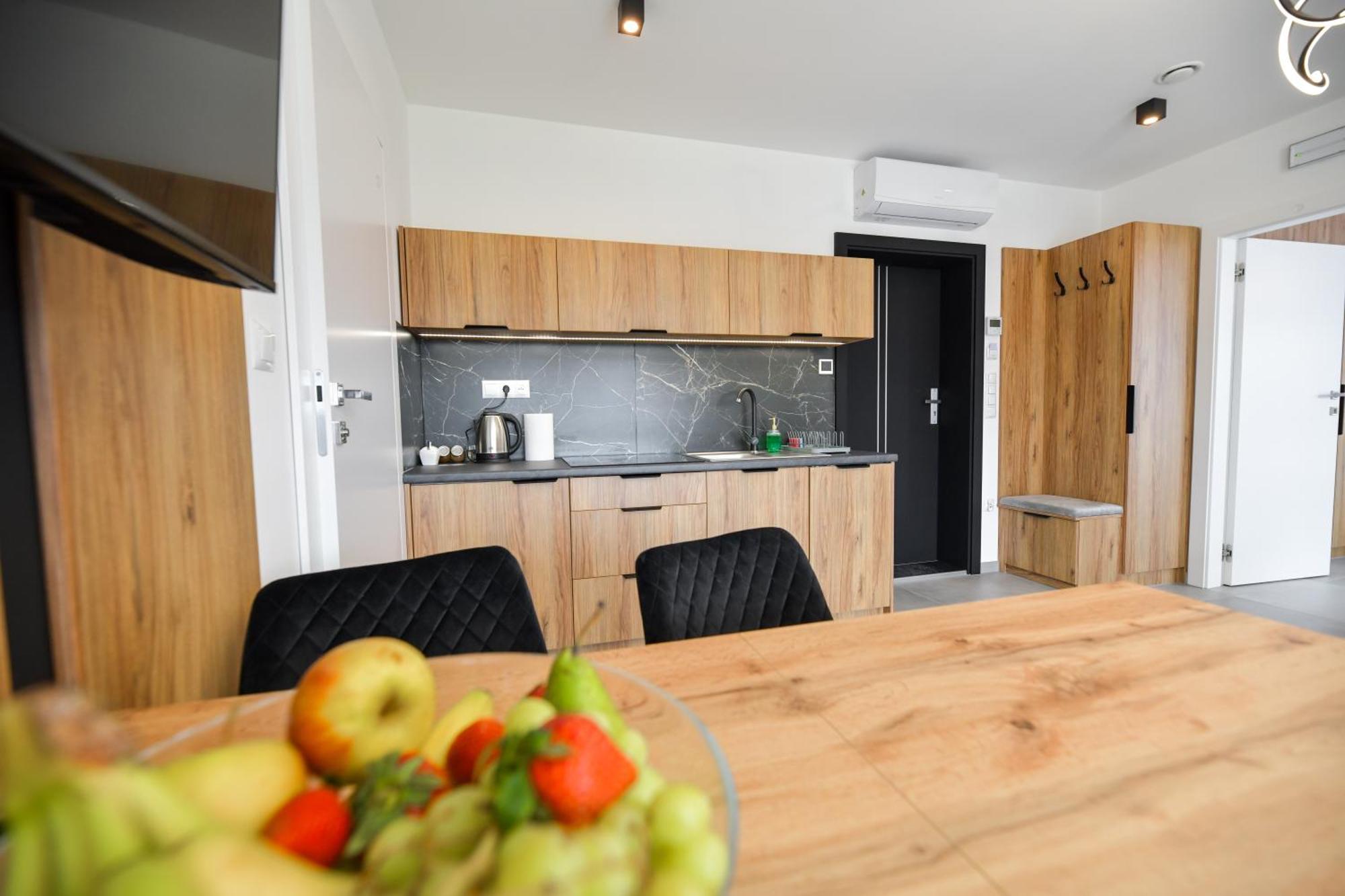 Sloneczne Wzgorze Zator Apartment Ngoại thất bức ảnh
