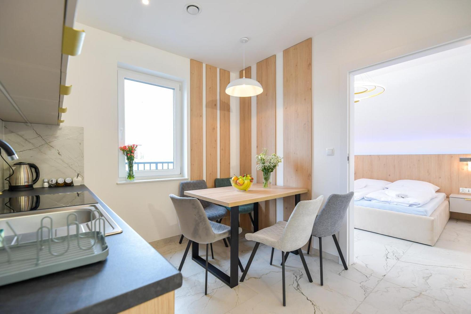 Sloneczne Wzgorze Zator Apartment Ngoại thất bức ảnh